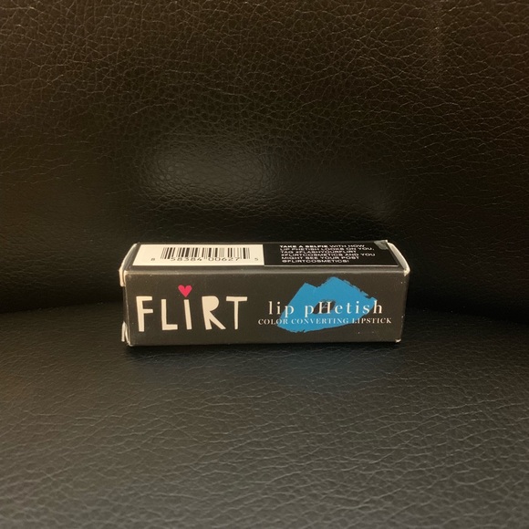 Flirt Lip pHetish High pHever Color Lipstick - Picture 2 of 4
